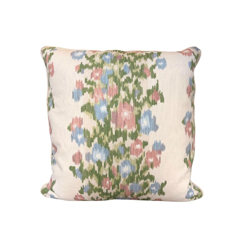 Pillow 22" x 22" in Fabricut Thistle